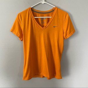 Nike Dri-Fit Regular Fit vneck Short Sleeve shirt Orange Medium